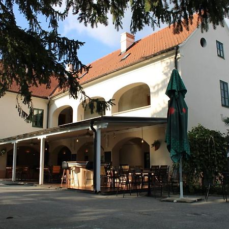 Taverna 1860 Rooms & Apartments Donja Zelina エクステリア 写真